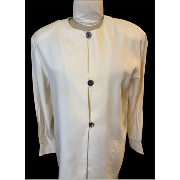 Real Clothes by Saks Fifth Avenue 100% Silk Tunic Sz. M Cream w/Black Buttons - Picture 4 of 10
